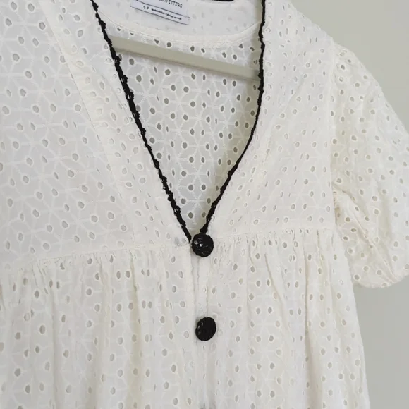 Eyelet midi dress - Picture 5 of 5